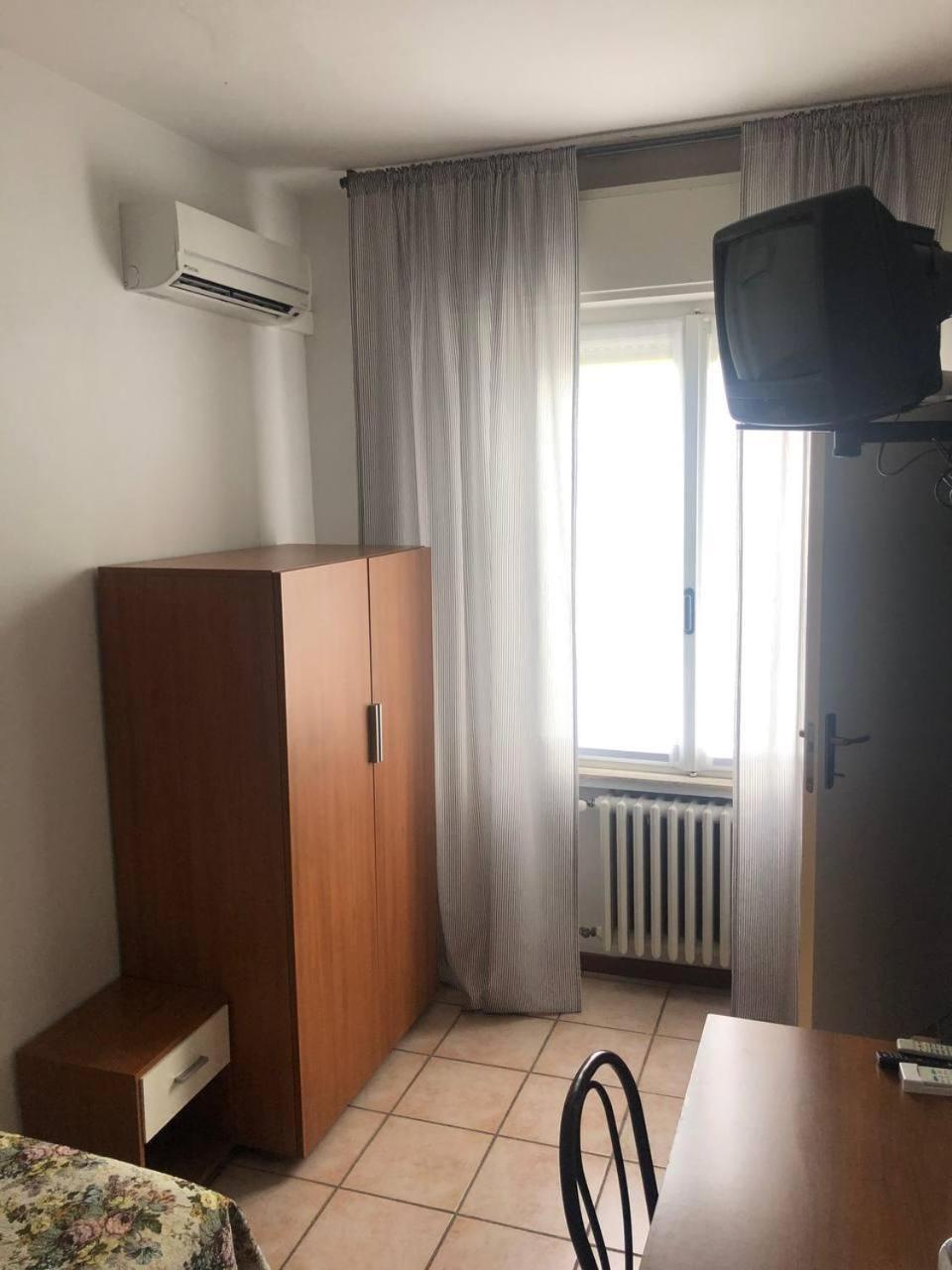 Be Me Hotel Helvetia Tabiano Terme 外观 照片